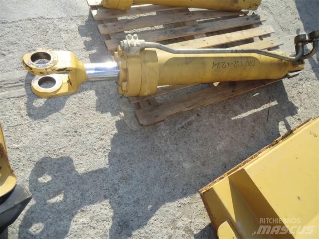 CAT 735 Utilaje construcții - Altele