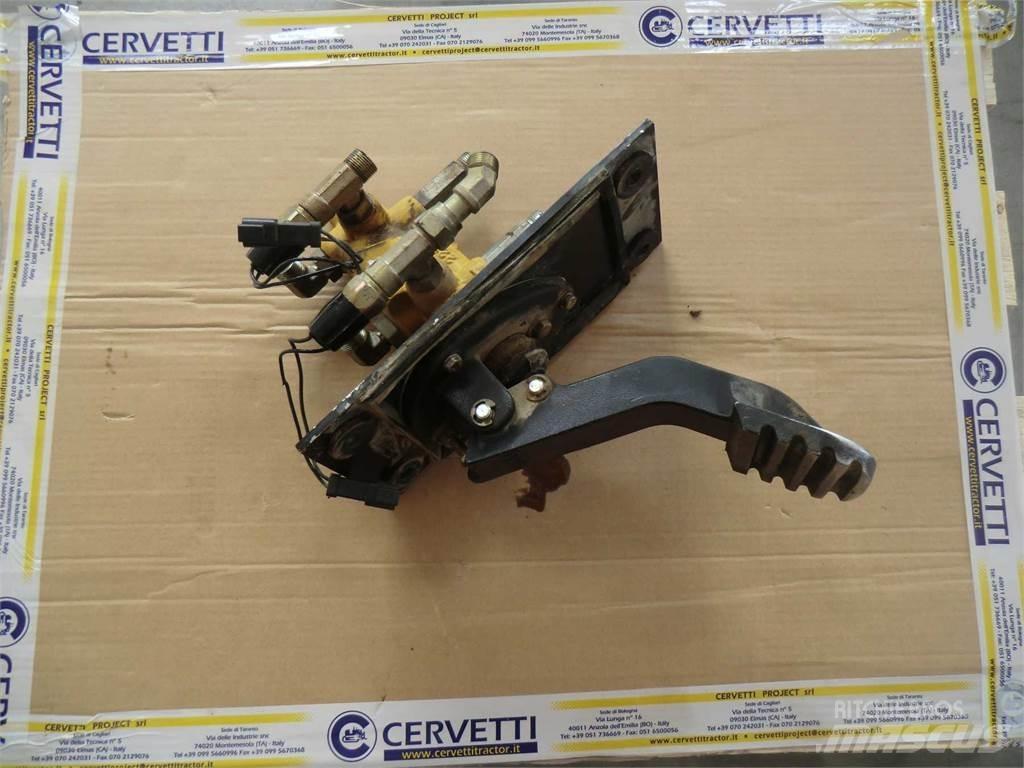 CAT 735 Utilaje construcții - Altele