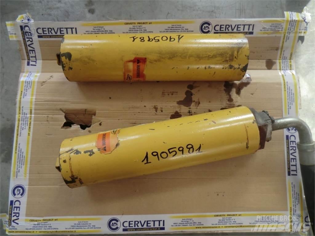CAT 735 Utilaje construcții - Altele