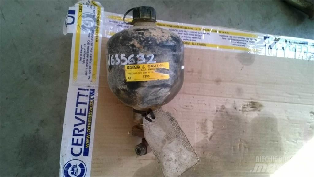 CAT 735 Utilaje construcții - Altele