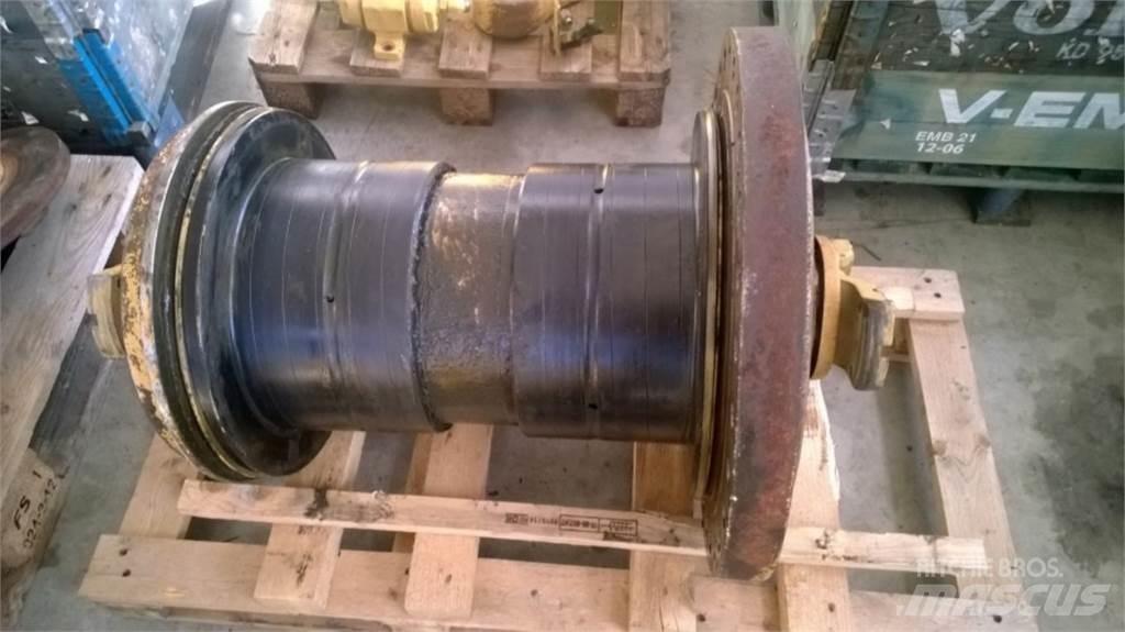 CAT 735 Sasiuri si suspensii
