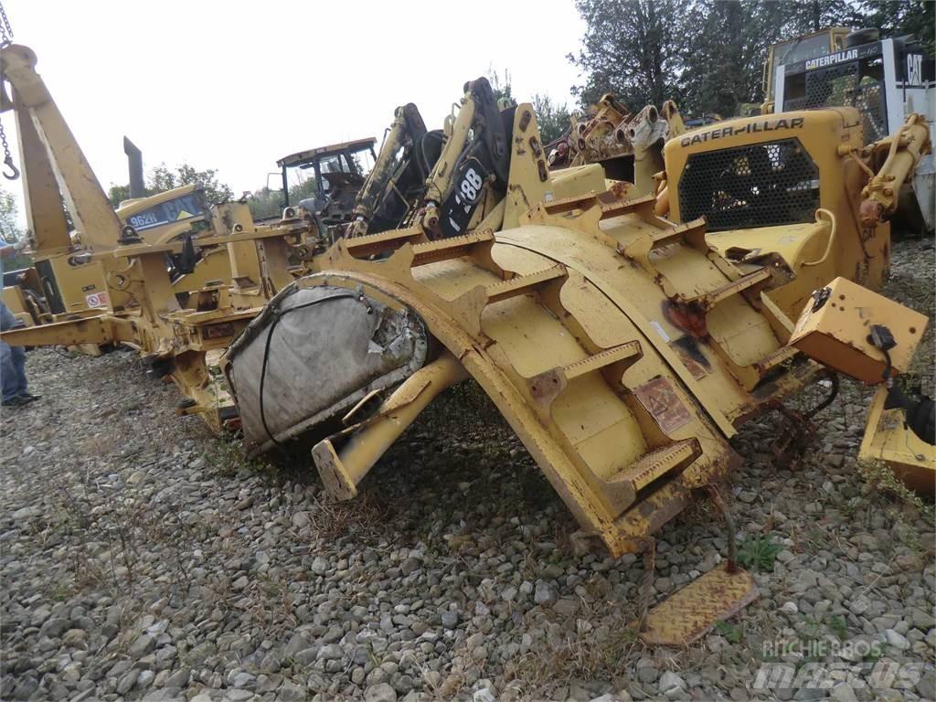 CAT 735 Sasiuri si suspensii