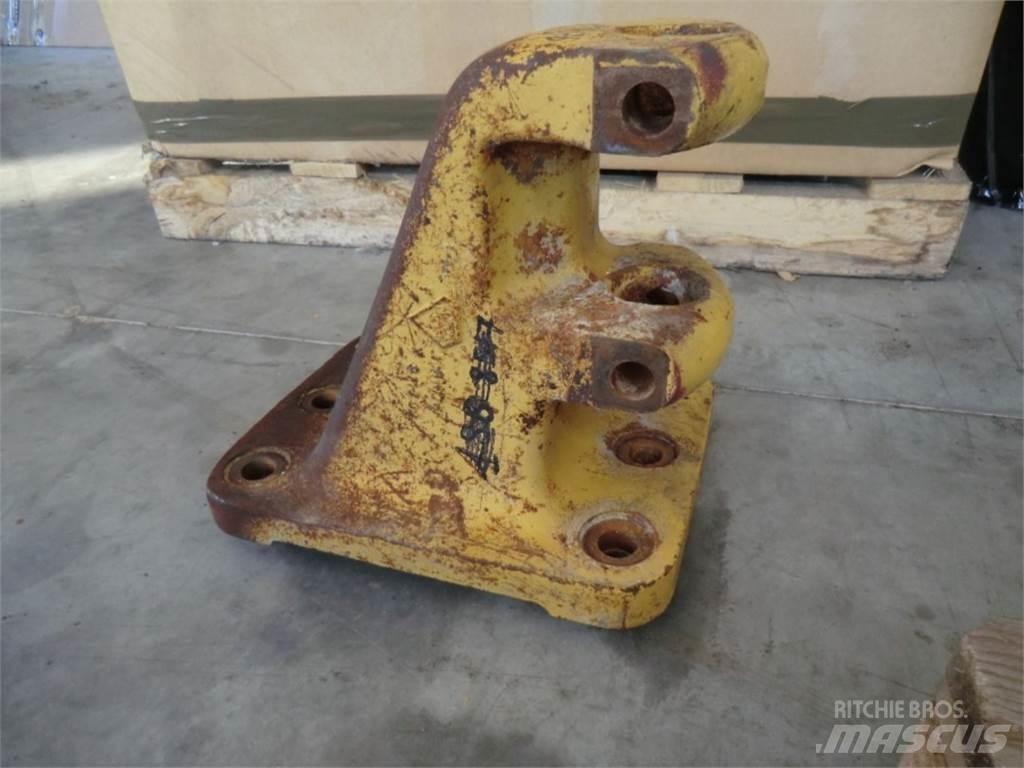CAT 735 Sasiuri si suspensii