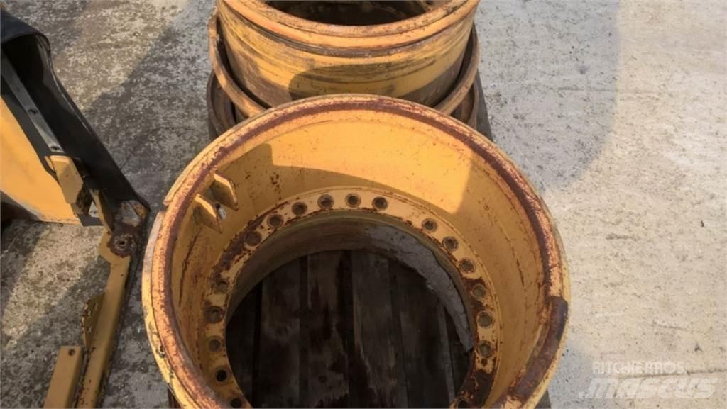 CAT 735 Utilaje construcții - Altele