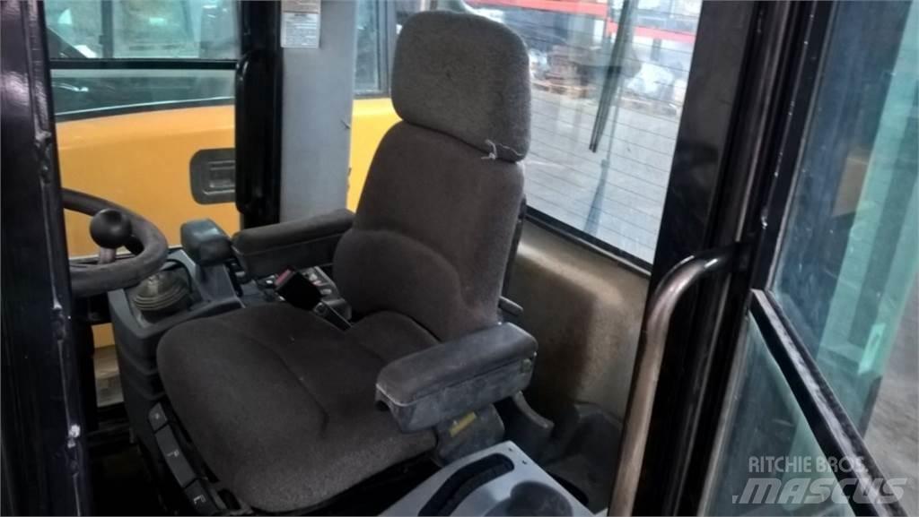 CAT 928G Sasiuri si suspensii