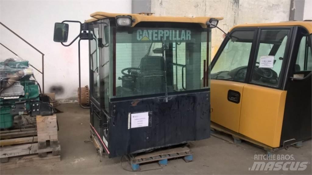 CAT 928G Sasiuri si suspensii