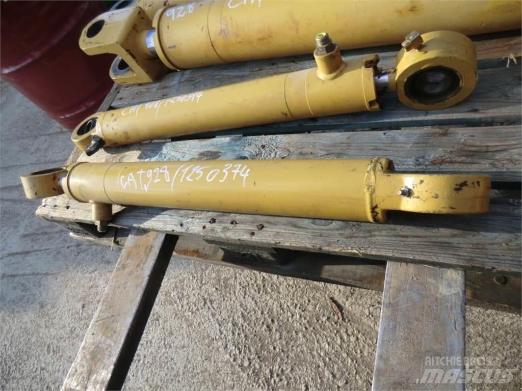 CAT 928G Utilaje construcții - Altele