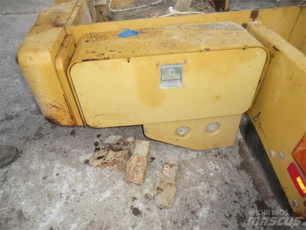 CAT 928G Sasiuri si suspensii