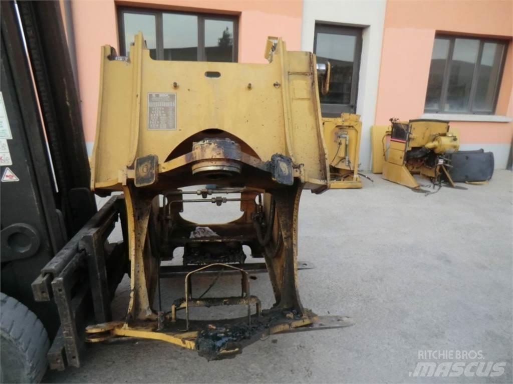 CAT 928G Sasiuri si suspensii