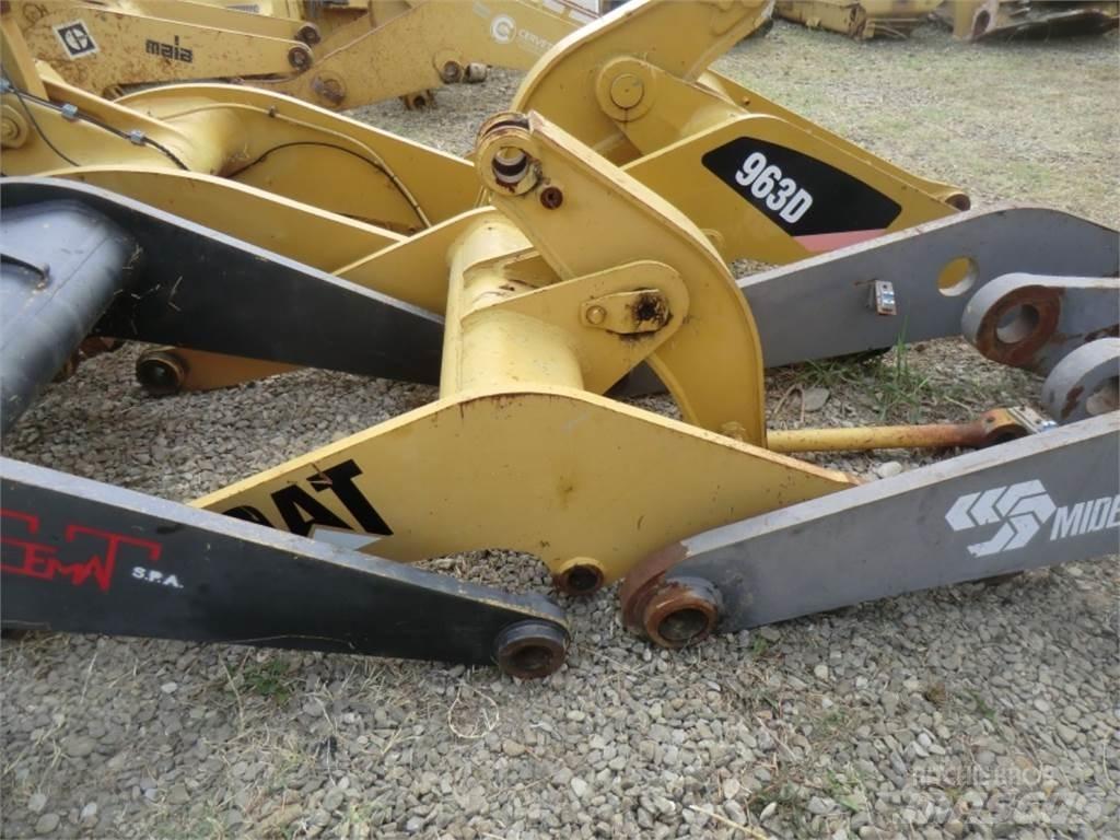 CAT 943 Sasiuri si suspensii