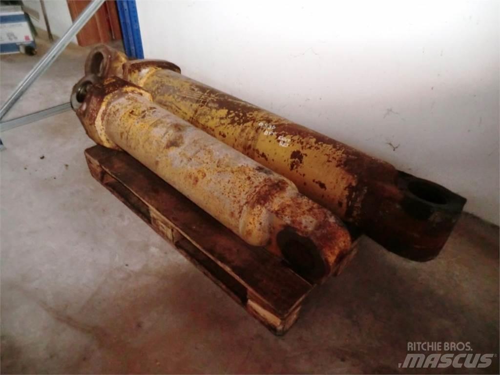 CAT 943 Utilaje construcții - Altele