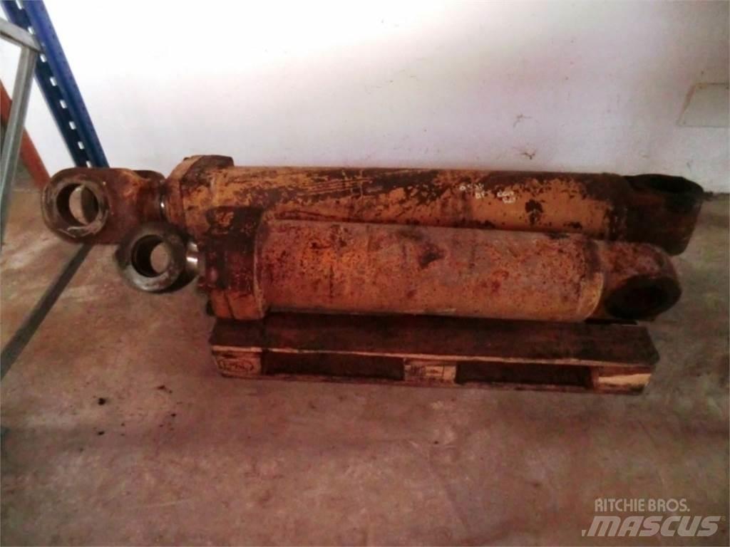 CAT 943 Utilaje construcții - Altele