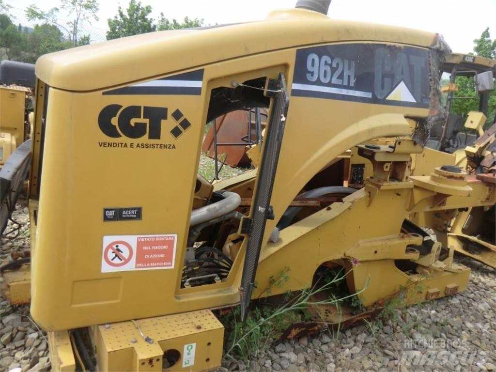 CAT 962H Sasiuri si suspensii
