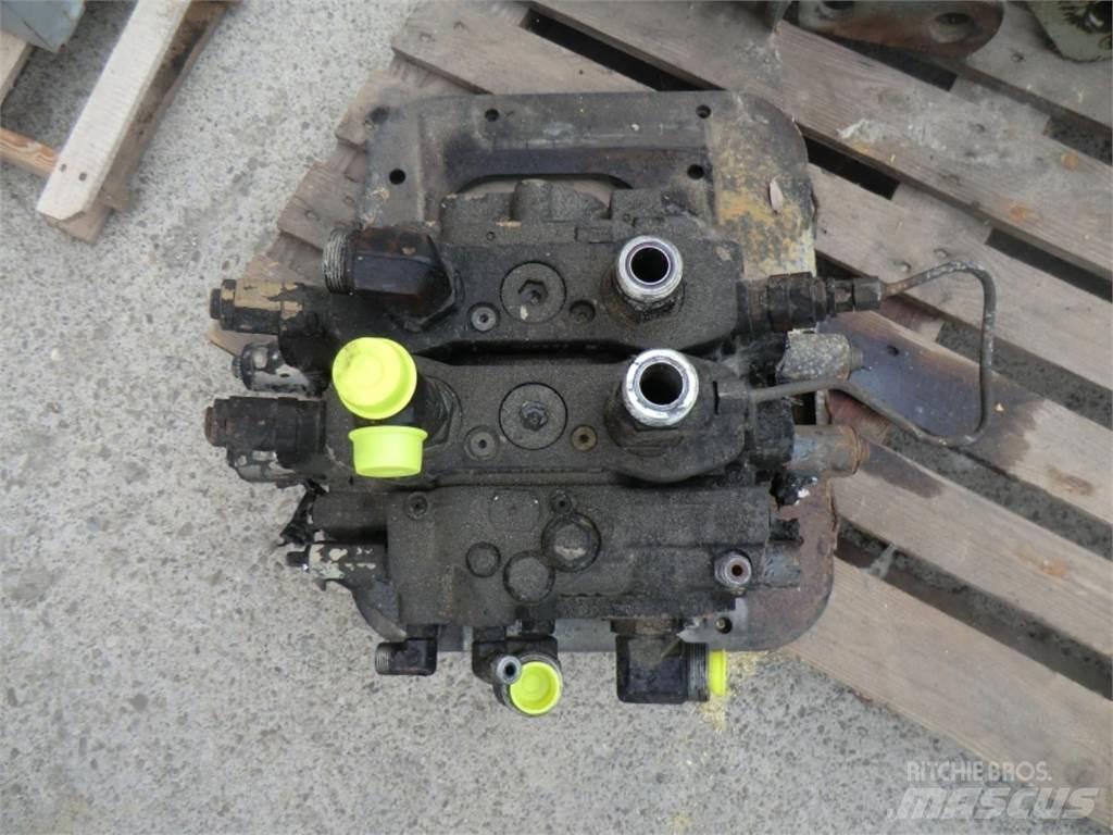 CAT 963D Utilaje construcții - Altele
