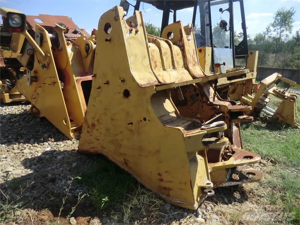 CAT 963D Sasiuri si suspensii