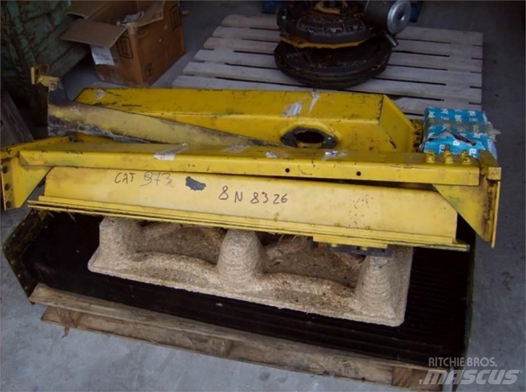 CAT 973 Utilaje construcții - Altele