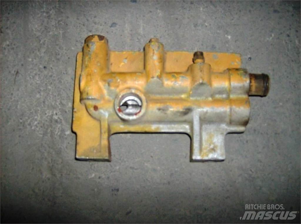 CAT 988 Sasiuri si suspensii