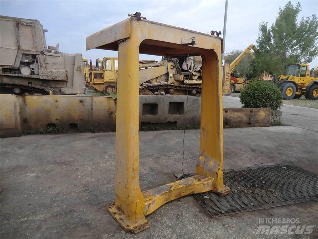 CAT 988B Sasiuri si suspensii