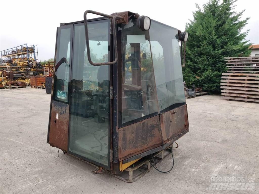 CAT 988G Sasiuri si suspensii
