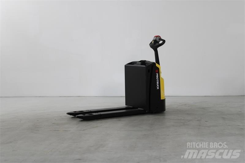 Hyster P1.6 Transpaleta manuala