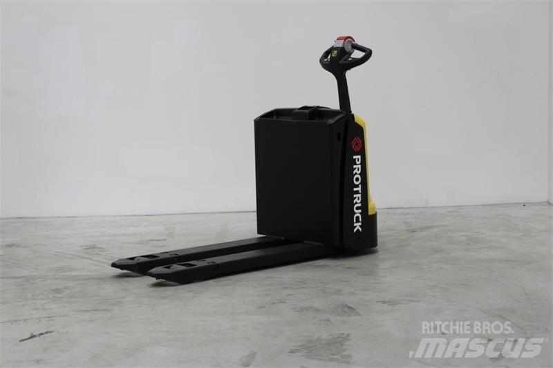 Hyster P1.6 Transpaleta manuala