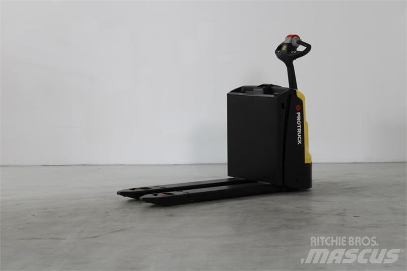 Hyster P1.6 Transpaleta manuala