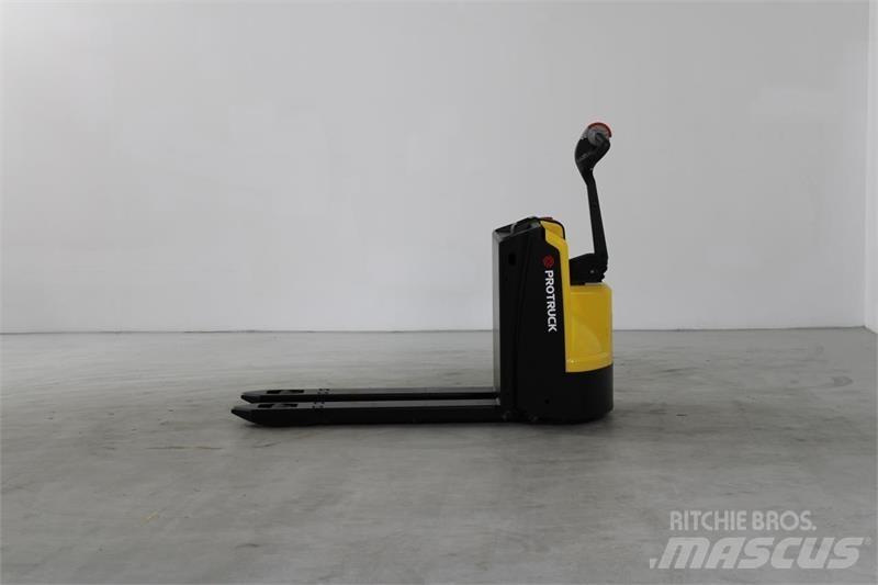 Hyster P1.6 Transpaleta manuala