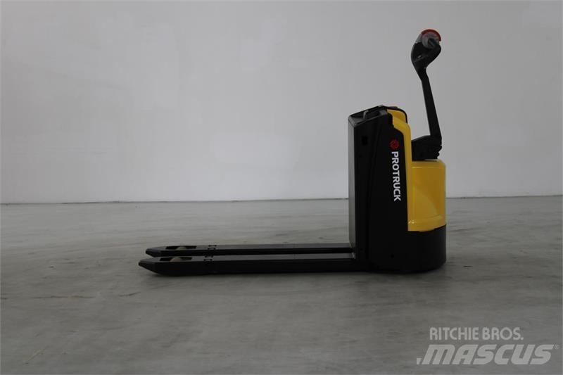 Hyster P1.6 Transpaleta manuala