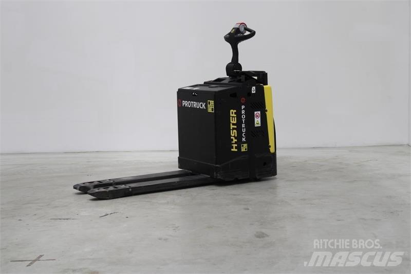 Hyster P2.0S Transpaleta cu platforma