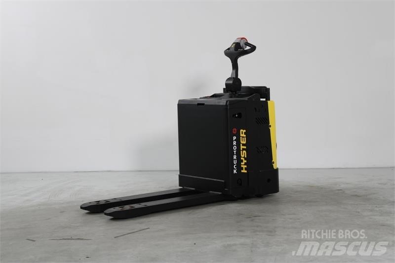 Hyster P2.0S Transpaleta cu platforma