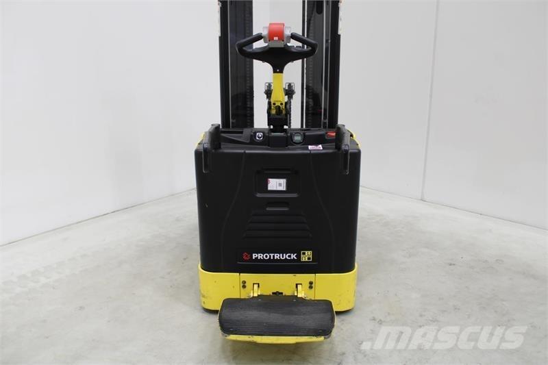 Hyster P2.0S Transpaleta cu platforma