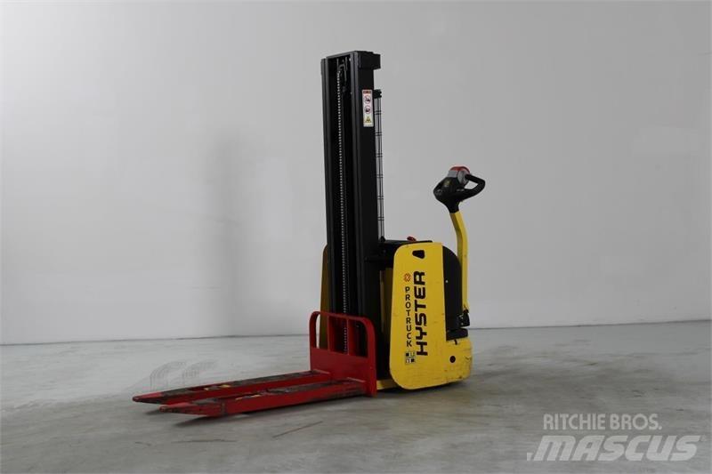 Hyster S1.0E Transpaleti autopropulsanti