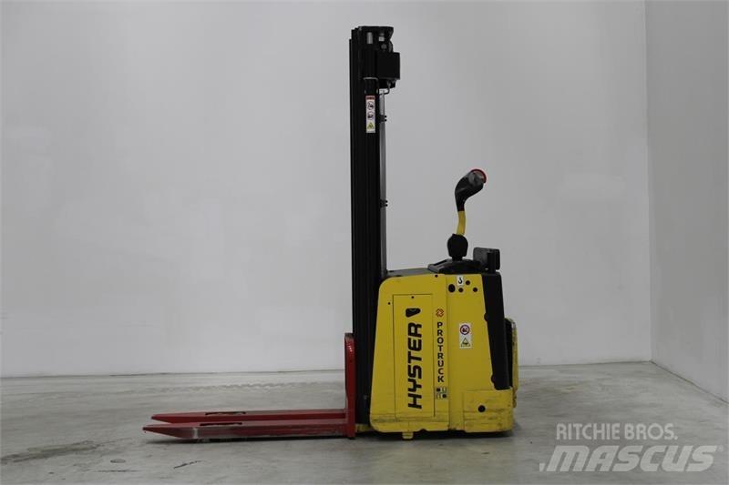 Hyster S1.5S Transpaleti autopropulsanti