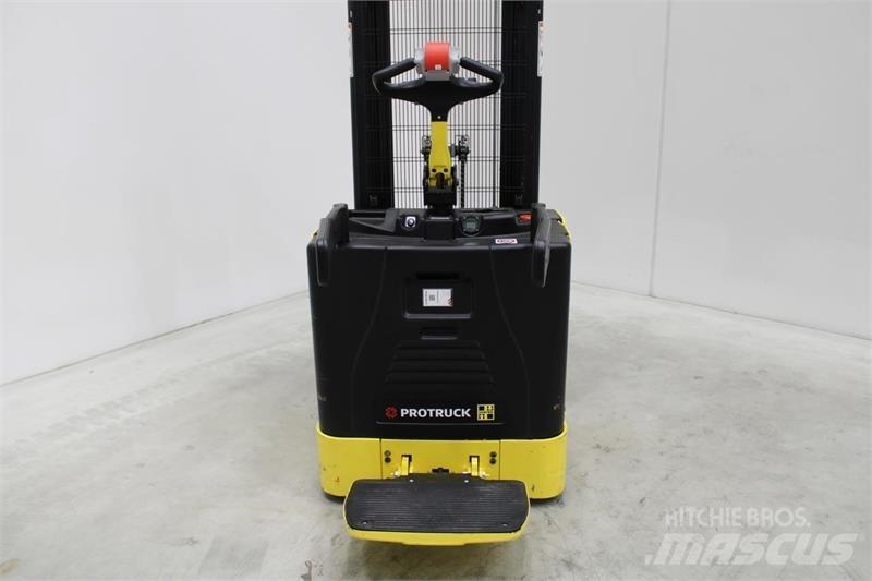 Hyster S1.5S Transpaleti autopropulsanti