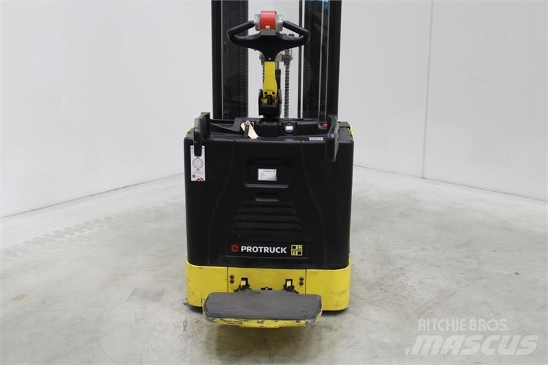 Hyster S1.5S Transpaleti autopropulsanti