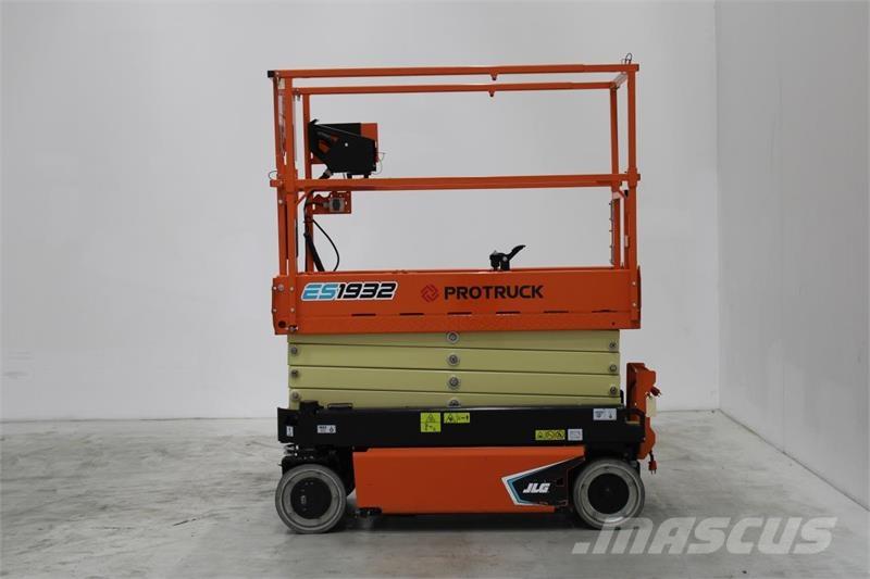 JLG R1932 Platforme foarfeca