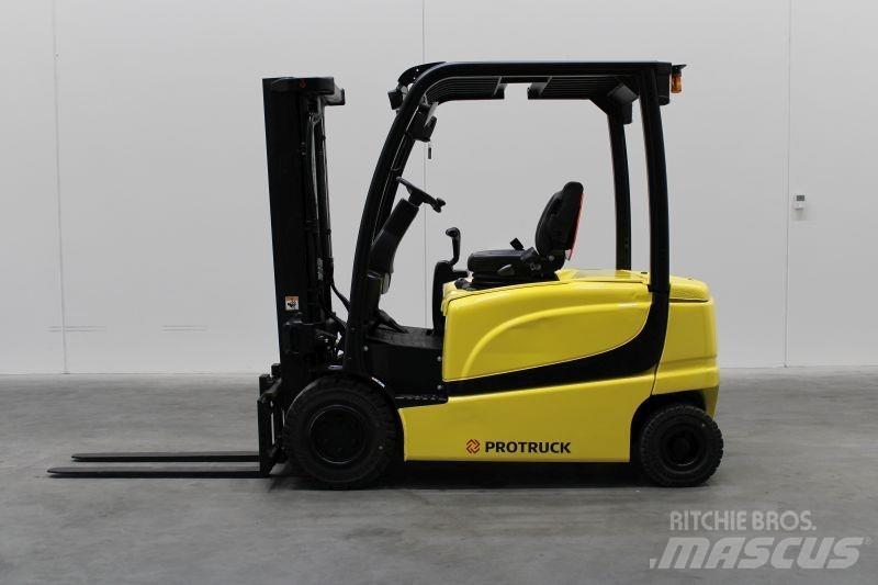 Yale ERP25VL Stivuitor electric