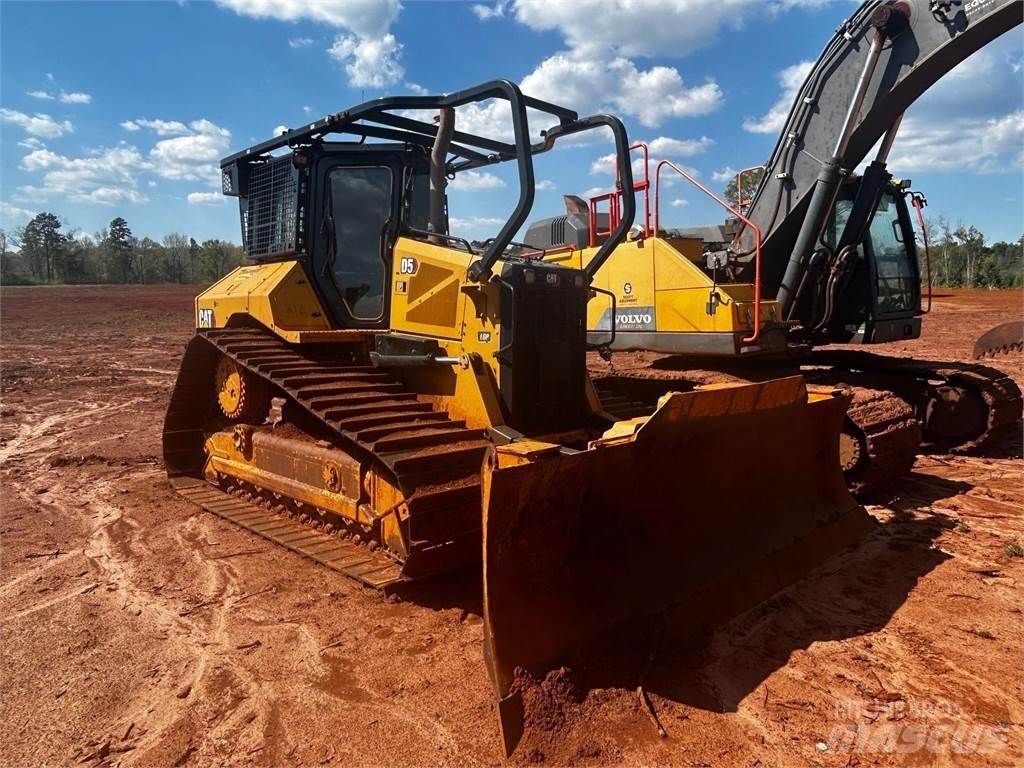 CAT D5 Buldozere pe senile