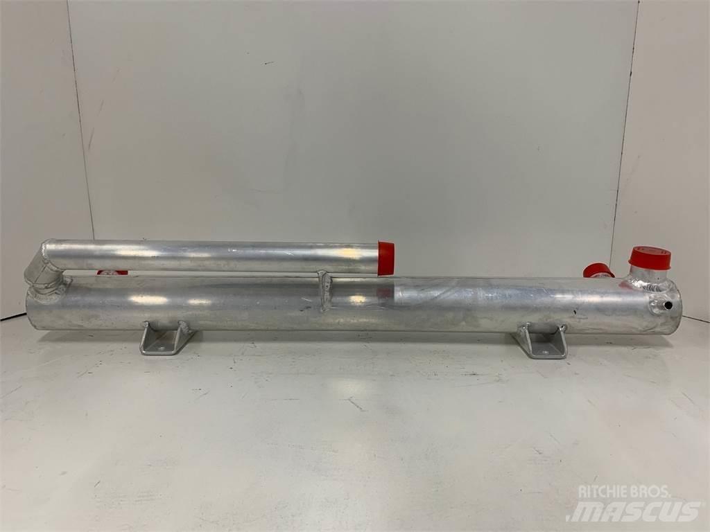 CASE 821B Radiatoare