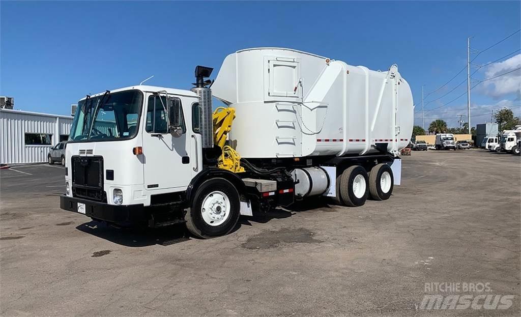 Autocar ACX64 Camion de deseuri