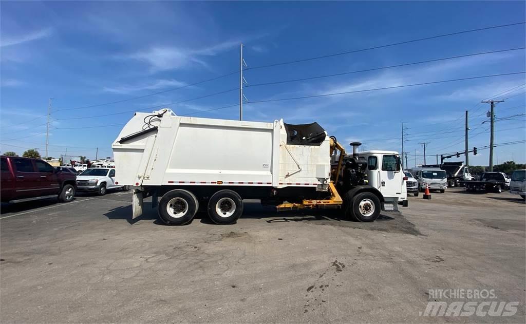 Autocar ACX64 Camion de deseuri