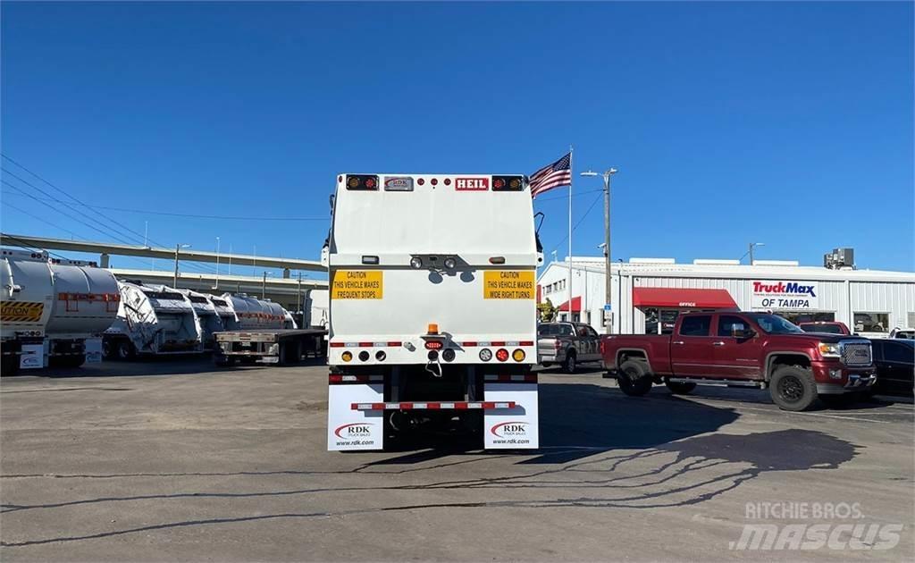 Autocar ACX64 Camion de deseuri
