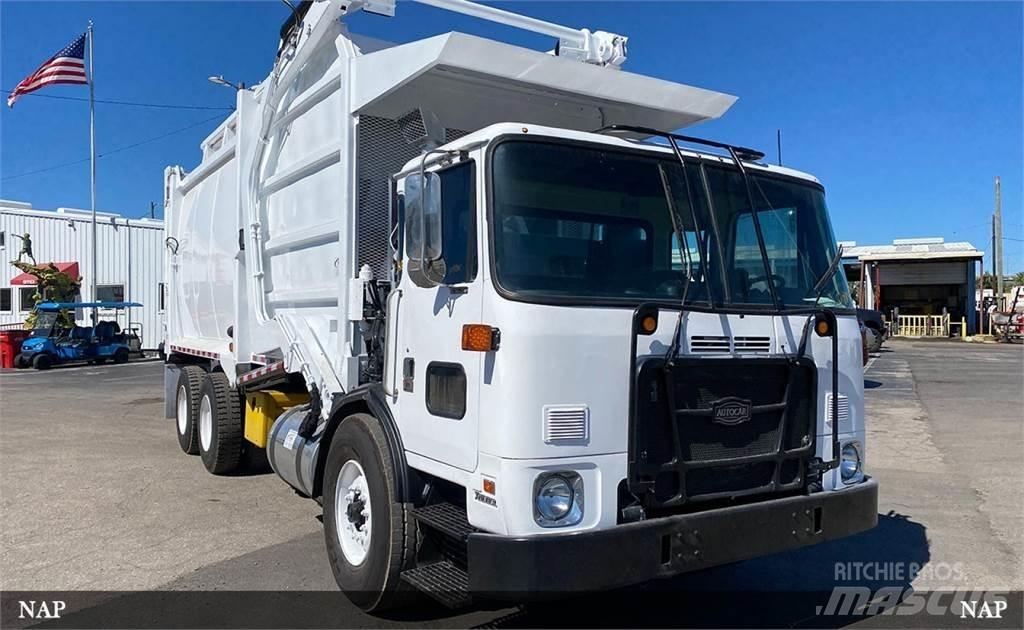 Autocar ACX64 Camion de deseuri