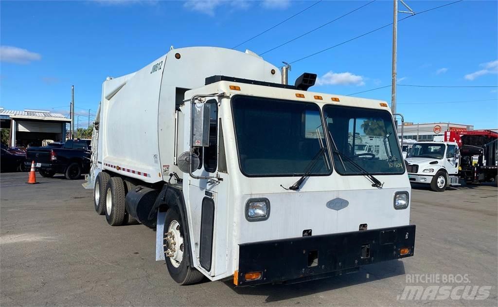 CCC LET2 Camion de deseuri