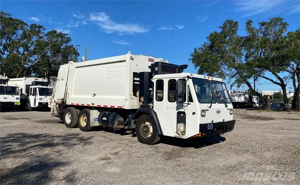 CCC LET2 Camion de deseuri