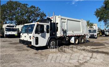 CCC LET2 Camion de deseuri