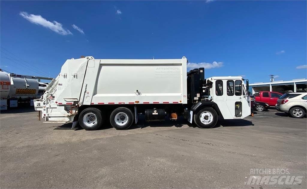 CCC LET2 Camion de deseuri