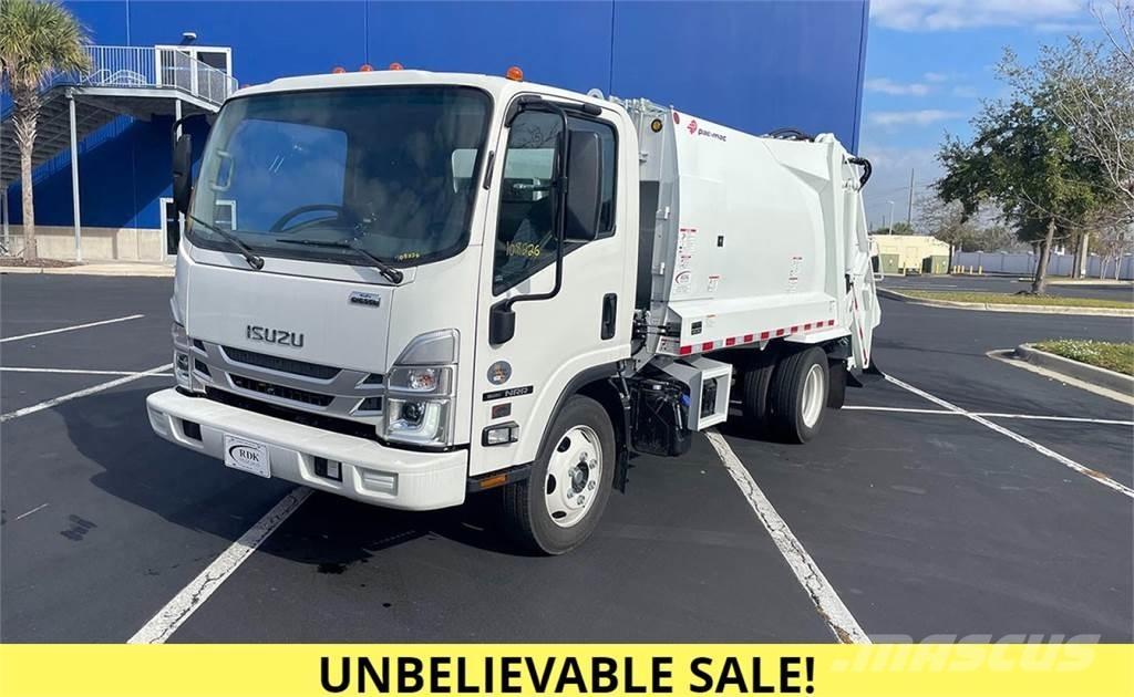 Isuzu NRR Camion de deseuri