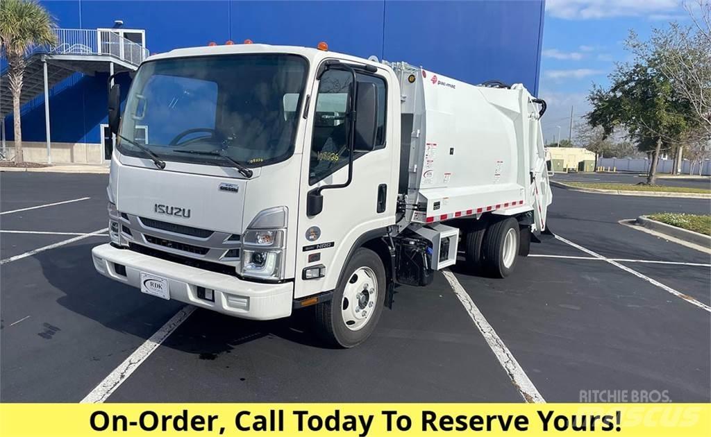 Isuzu NRR Camion de deseuri