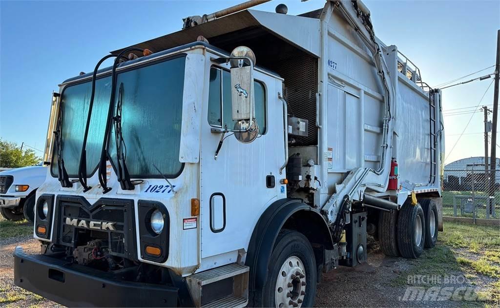 Mack 600 Camion de deseuri